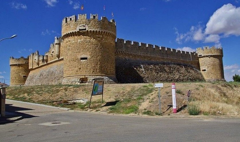 Castillo de Grajal de Campos, Spain